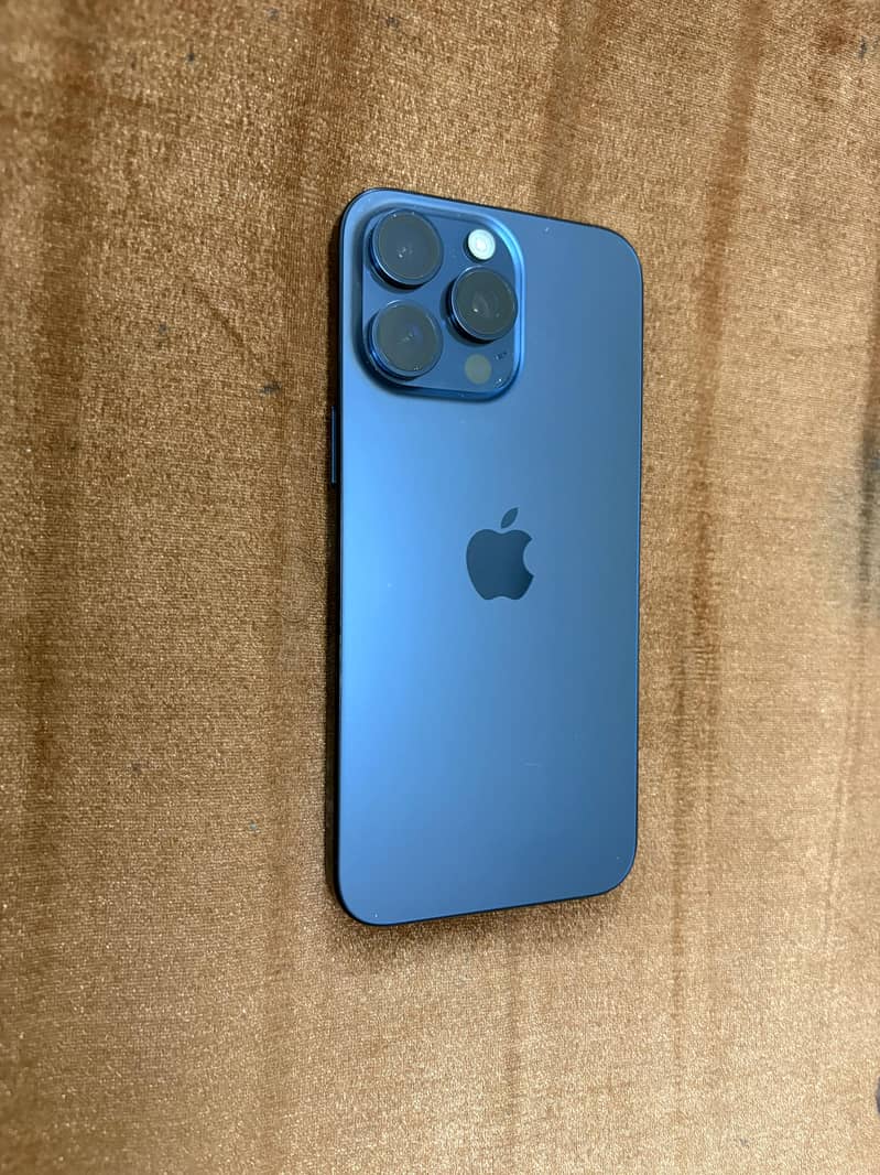 Apple iPhone 15 Pro Max Blue Titanium 100 health JV 0