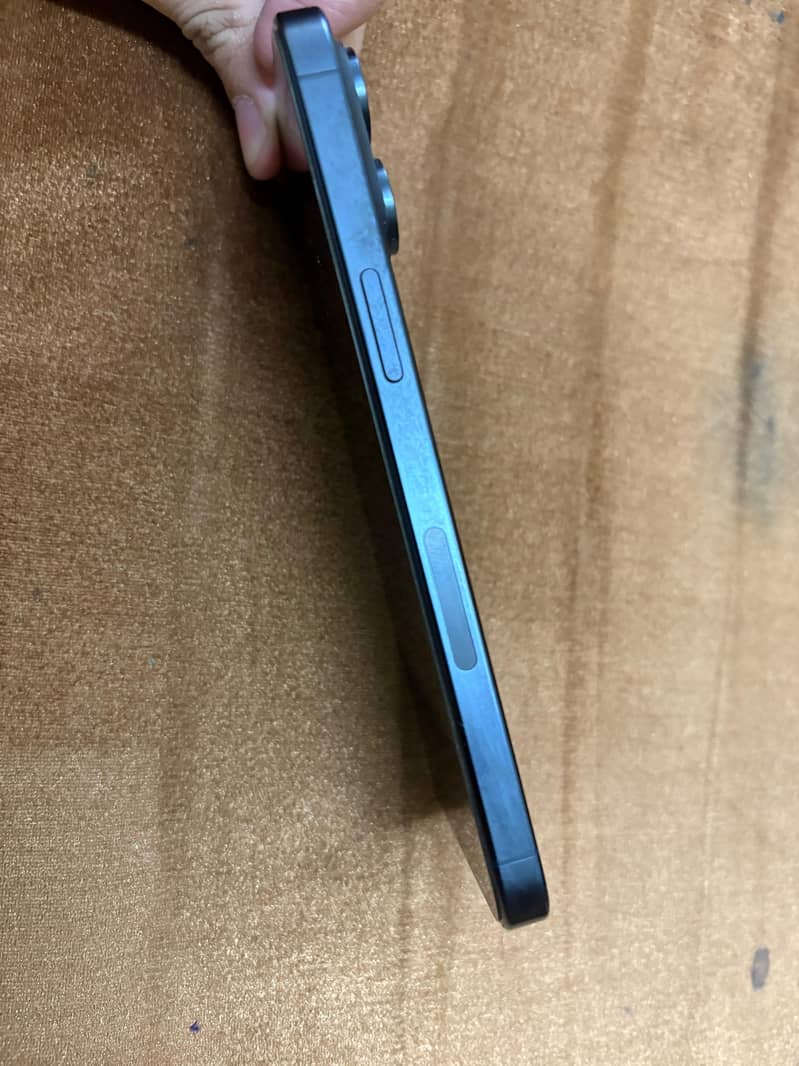 Apple iPhone 15 Pro Max Blue Titanium 100 health JV 5