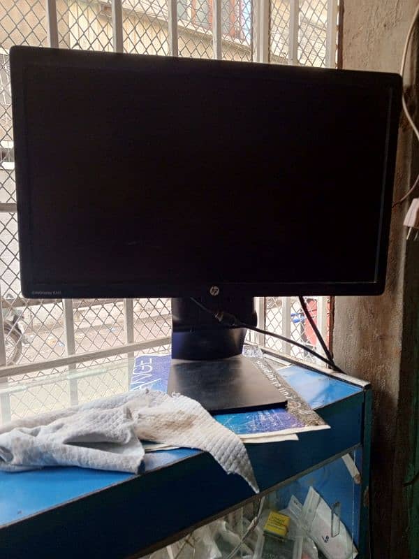 dell desktop aur HP ki LCD 21 inch 0