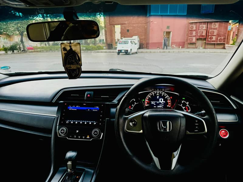 Honda Civic Oriel 1.8 i-VTEC CVT 2018 Model 5