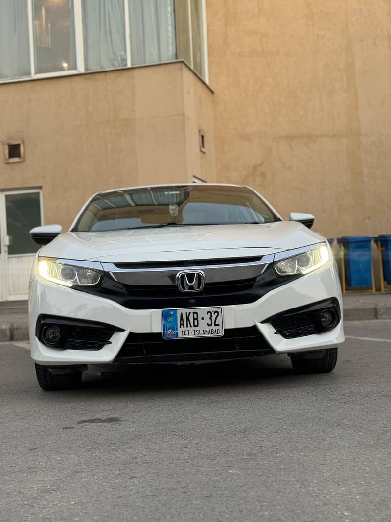 Honda Civic Oriel 1.8 i-VTEC CVT 2018 Model 8