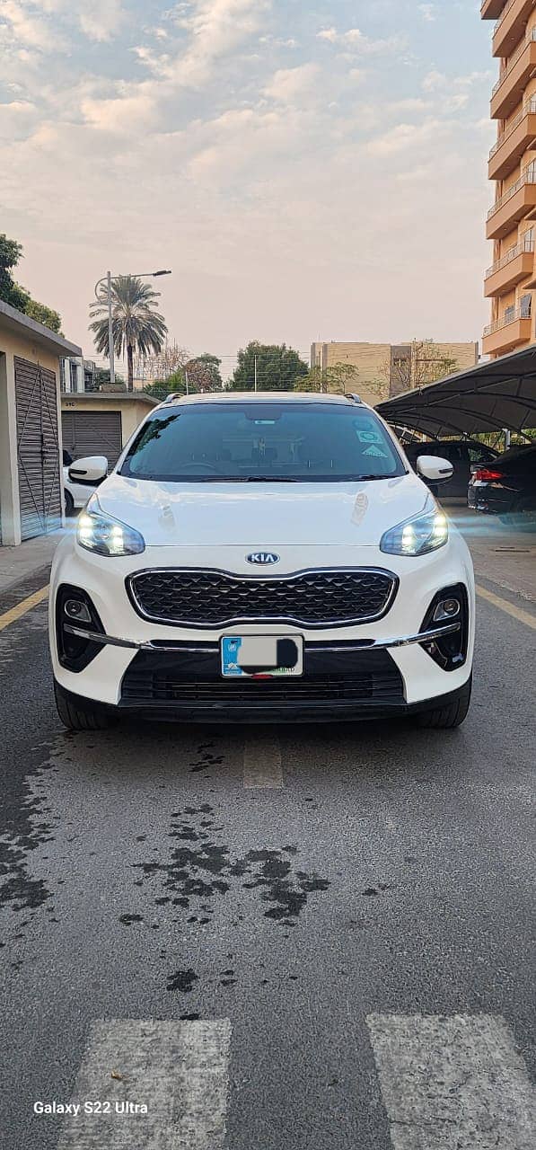 KIA Sportage FWD 2021 0