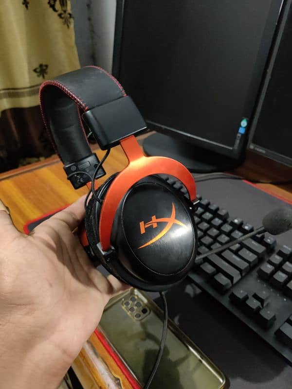 Hyper X Cloud 2 Headphone 3