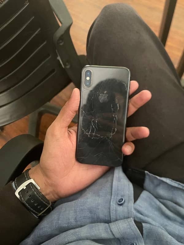 iphone xs 64 gb PTA approved daul + Esim 4