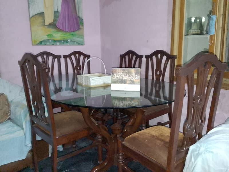 Six seater glass top dinning table 3