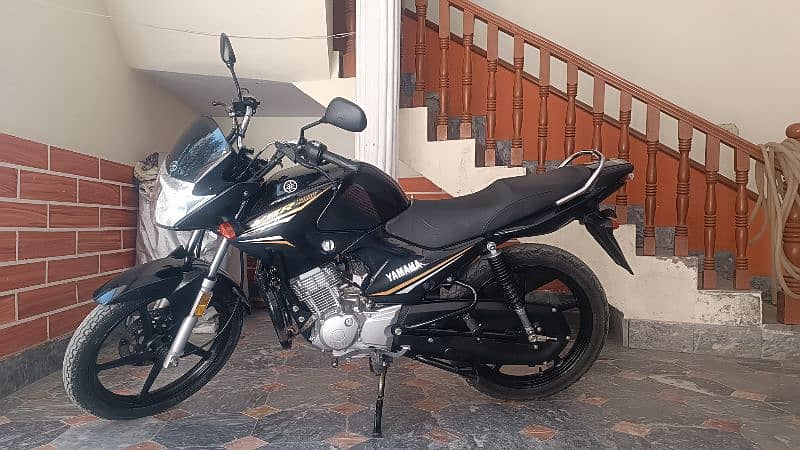 YBR 125 2022 10/10 Condition 3500km driven 6