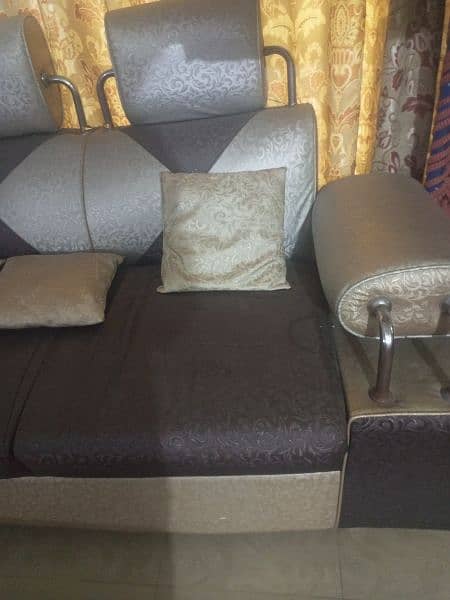 SOFA SETS FOR SALE GOOD CONDITION 4