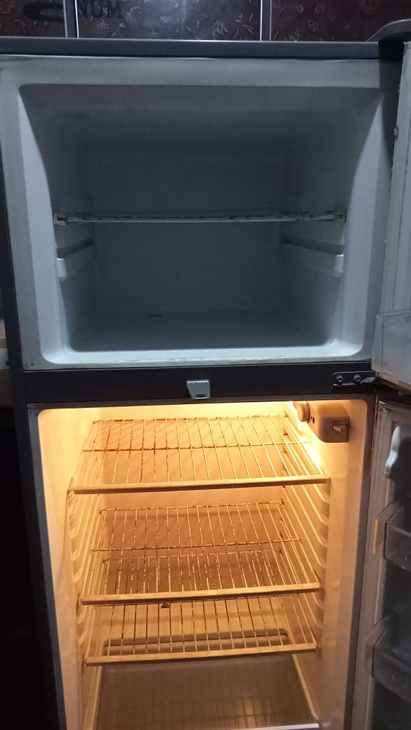 Haier Used Fridge 10