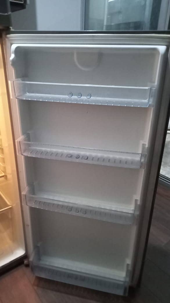 Haier Used Fridge 11