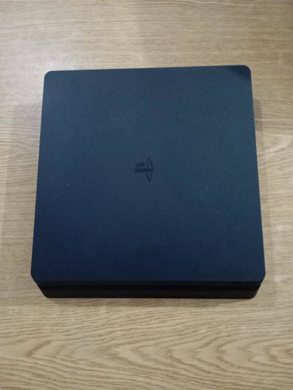 PS4 slim 500gb (11.0) sealed included controller and gta 5 1