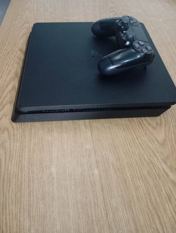 PS4 slim 500gb (11.0) sealed included controller and gta 5 3