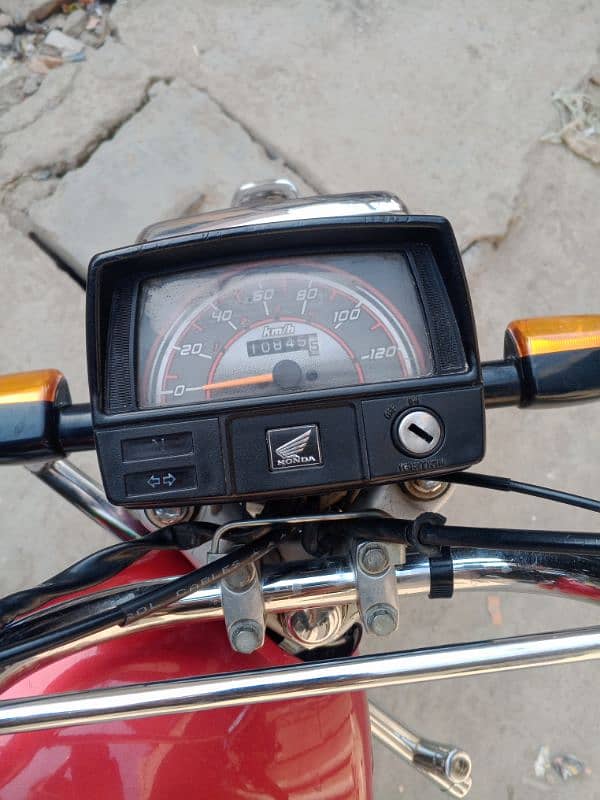 Honda CD 70 koi kaam ni ha 3