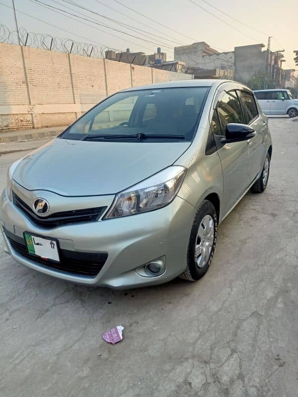 Toyota Vitz 2013 1