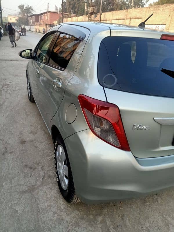 Toyota Vitz 2013 7