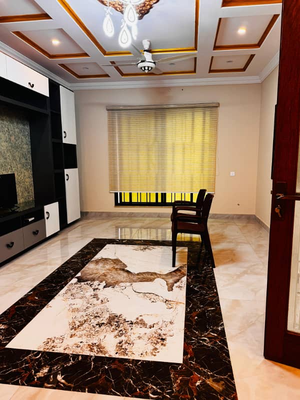 1 Kanal Renovated House Like New For Sale 9