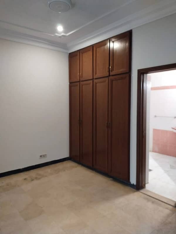 Faisal Town A BLOCK 3 BED'S 3 BATH NEAR TO MULANA SHUKAT ALI ROAD 6