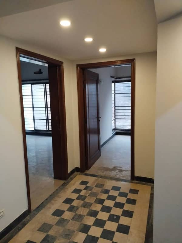 Faisal Town A BLOCK 3 BED'S 3 BATH NEAR TO MULANA SHUKAT ALI ROAD 8