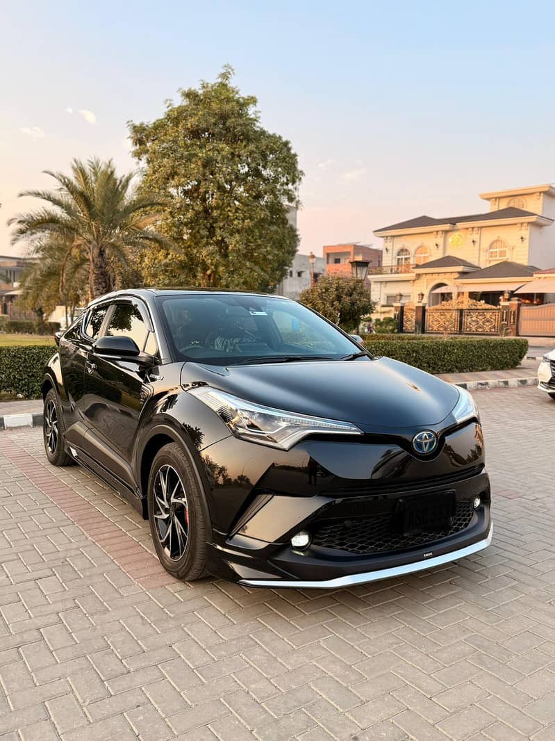 Toyota C-HR 2019 G LED 1