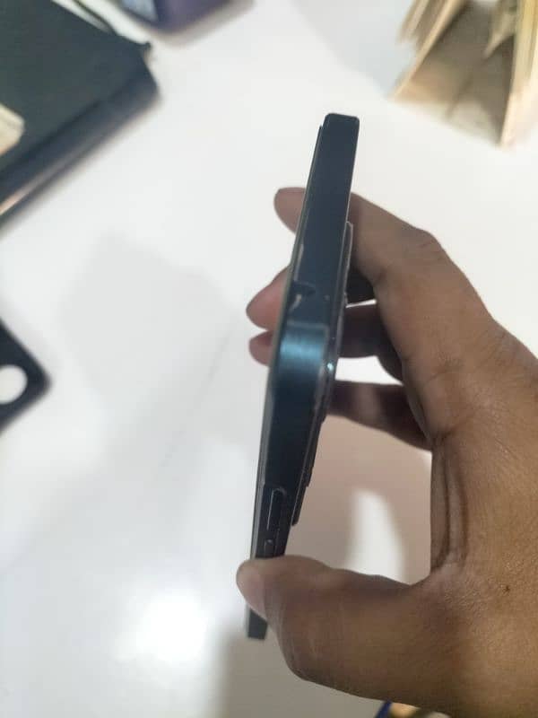 Oppo Reno F11 5g 1