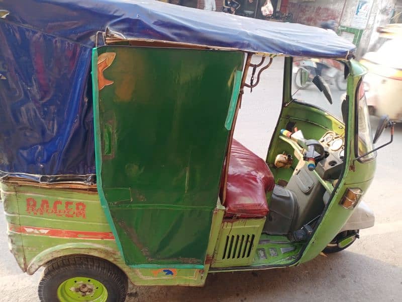 2017 model used good condition riksha 3