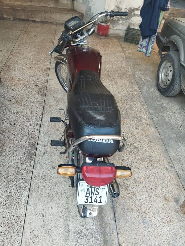 Honda CD 70 3