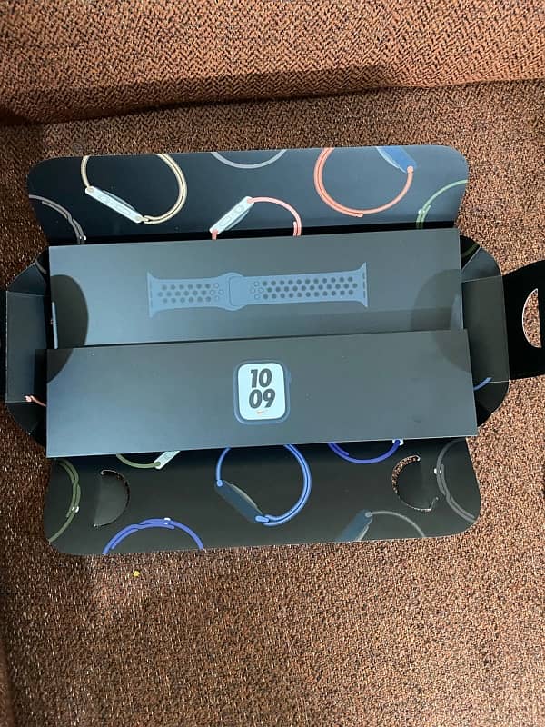 Apple Watch Series 7 Nike gps 0