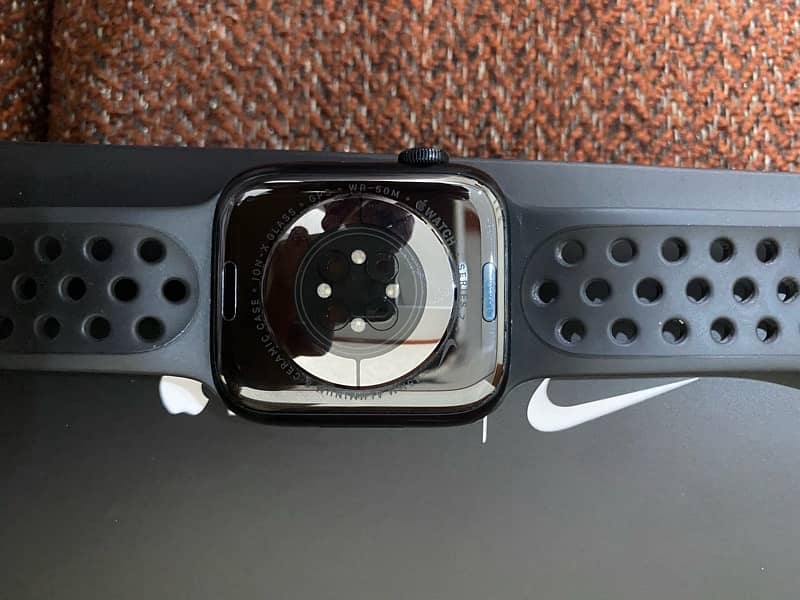 Apple Watch Series 7 Nike gps 5