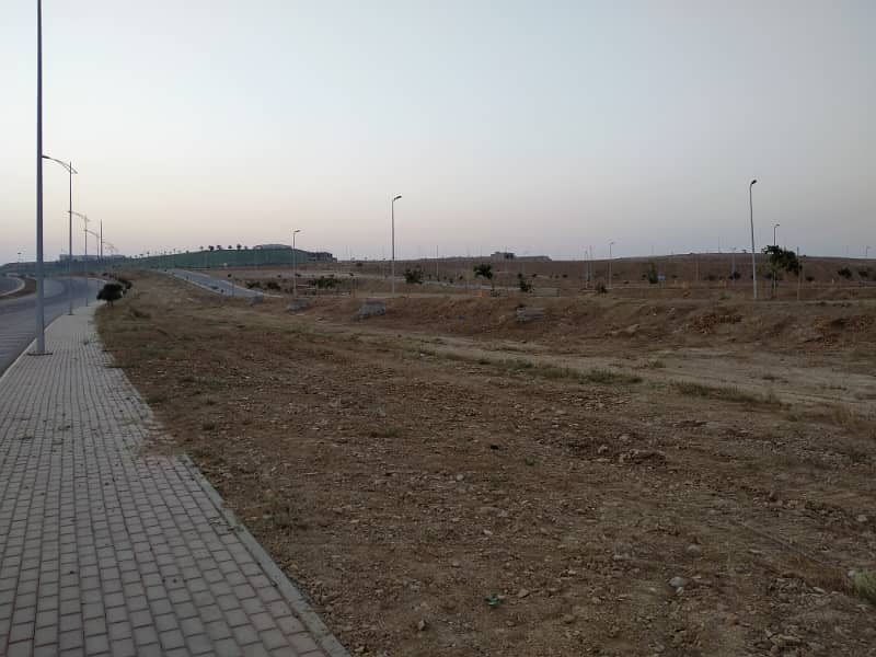 Precinct 16 Residential plot of 250 Square yards near Grand Jamia Mosque in Bahria Town Karachi 7