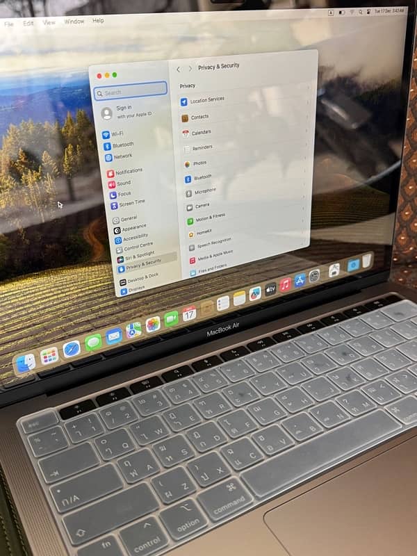 Macbook Air M1 only 5 cycle count - 8/256GB 100% health 3