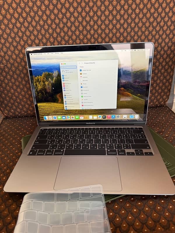 Macbook Air M1 only 5 cycle count - 8/256GB 100% health 5