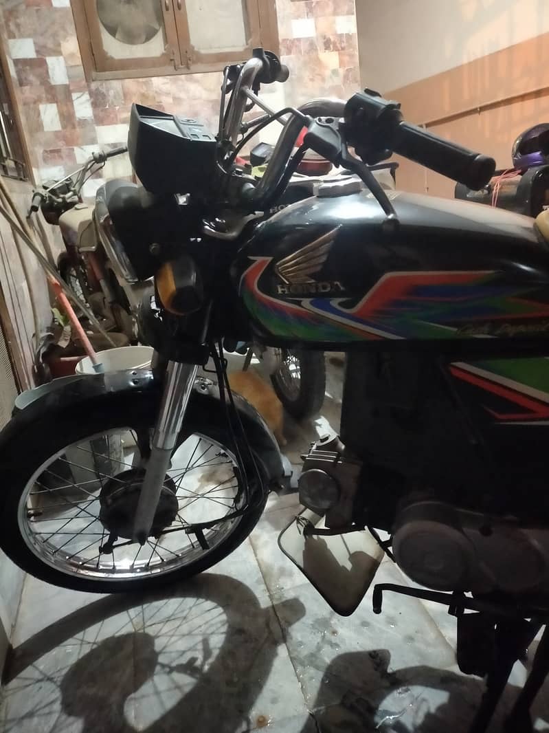 Honda CD 70 model 2021 4