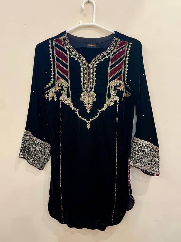 Black Velvet Formal Wear - Naqshi Brand (Size Small 4