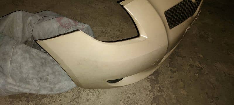 Toyota vitz front bumper 07 2