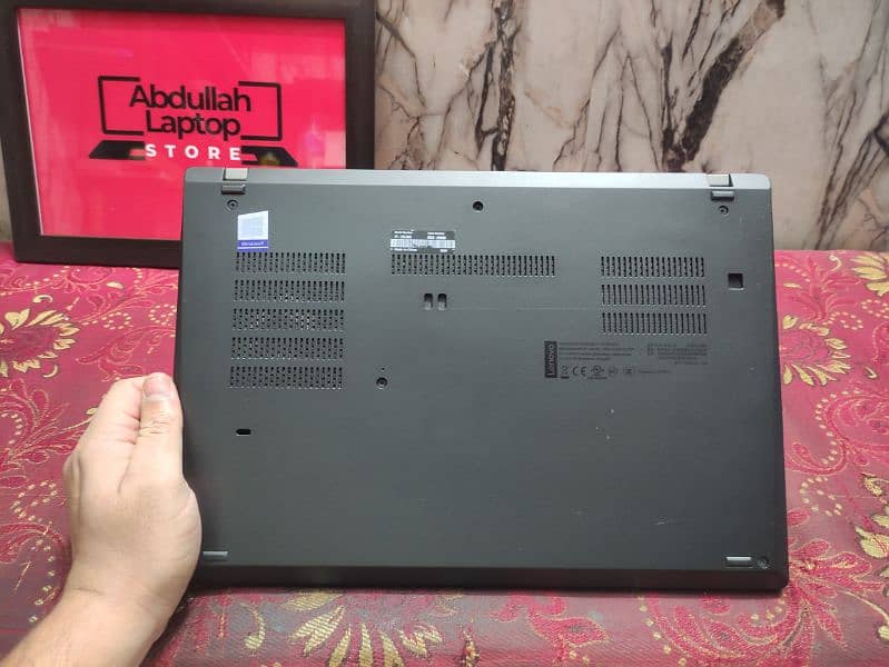 Lenovo Thinkpad T490 (Gaming Varient) 2GB NVidia Mx250 (Touch screen) 10