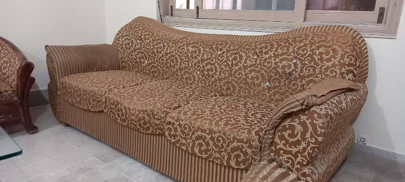 home used sofa set 3  , 2  seater 0