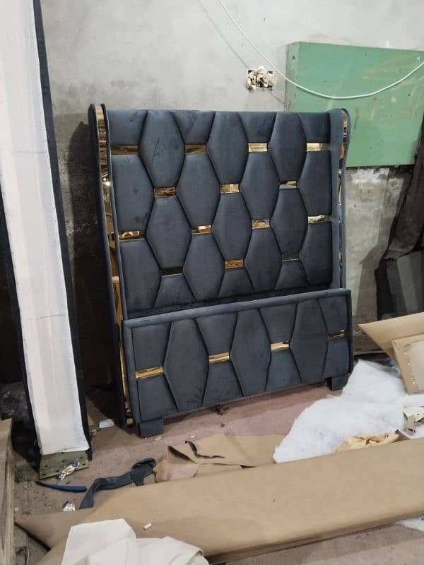 Brand New single bed in velvet and texture fabric stuff 5