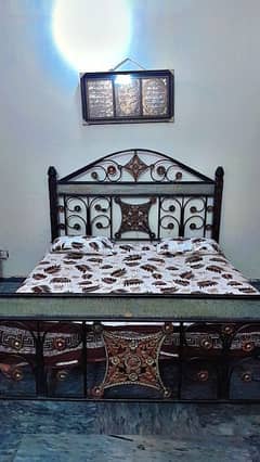 KING SIZE IRON BED WITH MATTRESS