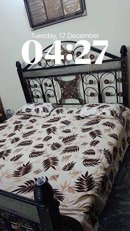 KING SIZE IRON BED WITH MATTRESS 2