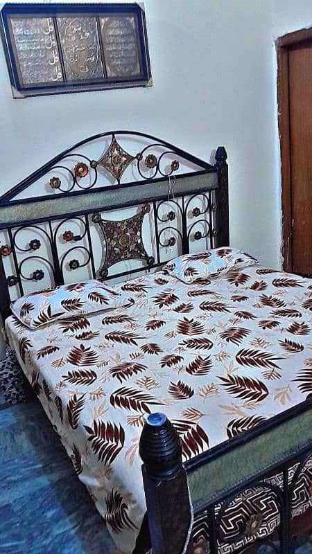 KING SIZE IRON BED WITH MATTRESS 3