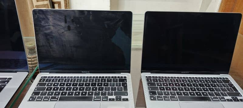 Mac book Air 2020 M1 I cloud Lock 2