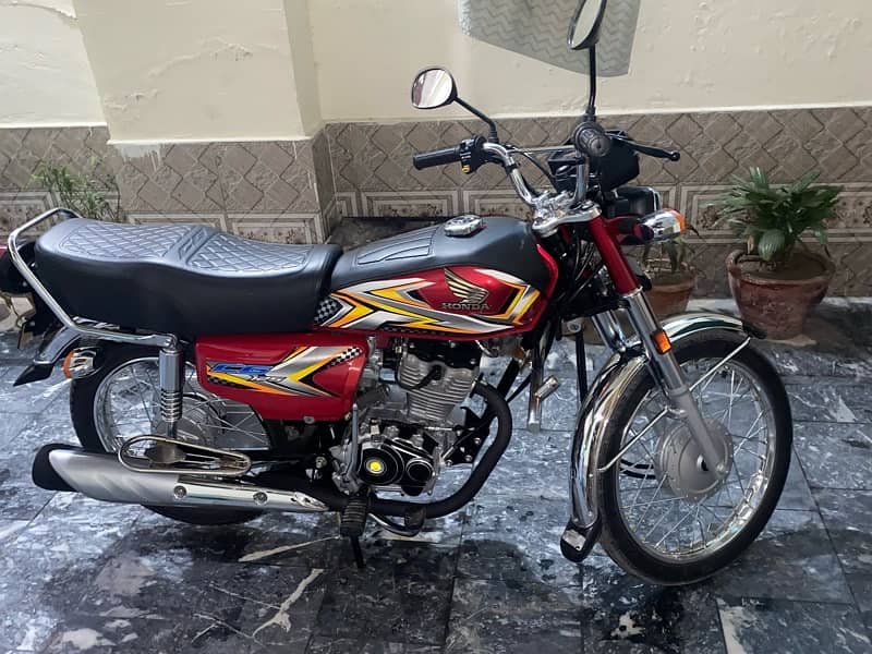 Honda 125 Red 2025 Model 0