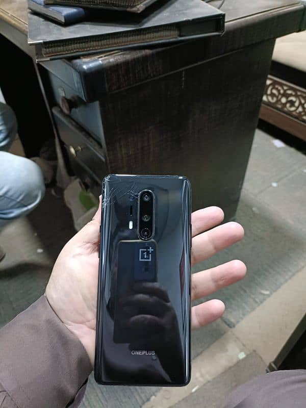 oneplus 8 pro 8/128 need to sale urgent 1