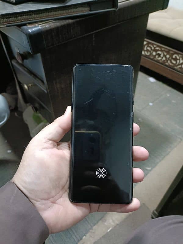 oneplus 8 pro 8/128 need to sale urgent 2