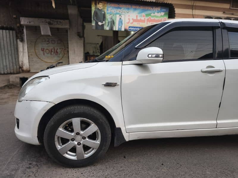 Suzuki Swift 2010 3