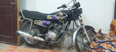 Honda 125 black  colour