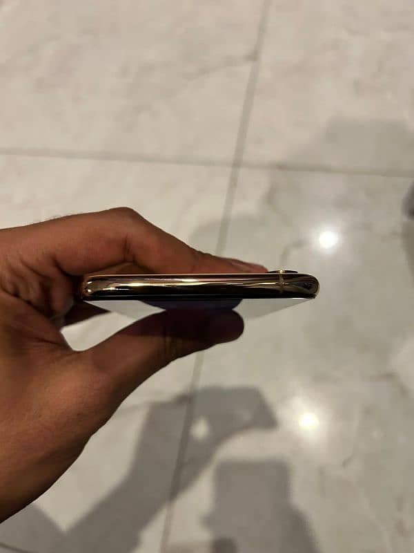 iphone xs max 256 gb pta approved 3