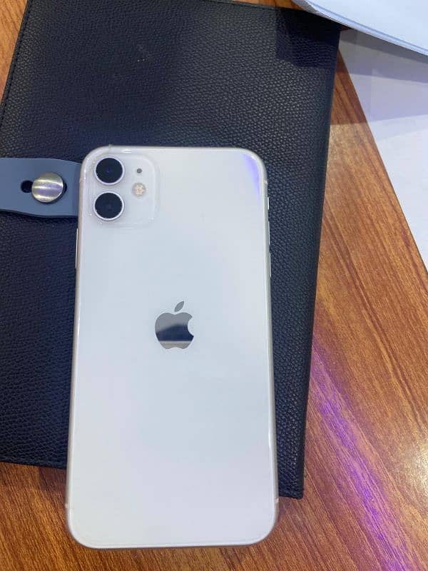 I Phone 11 PTA Paid 10x10 Condition 128 GB 4