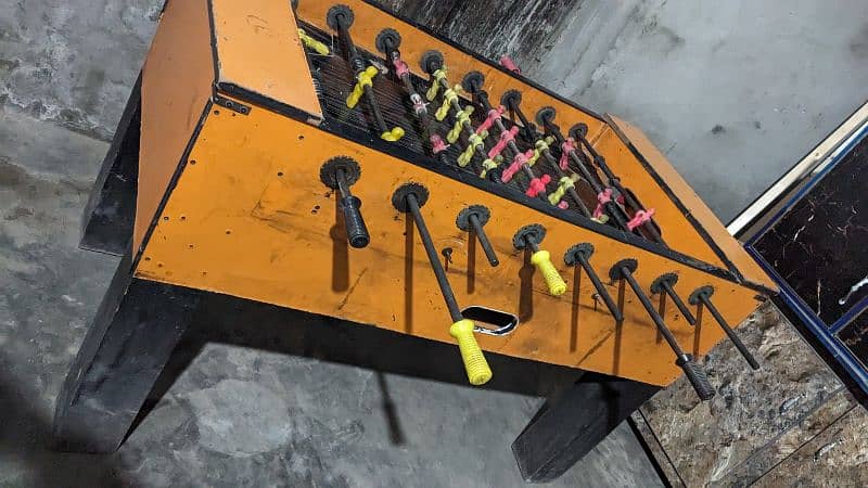 foosball table available for sale urgent 2