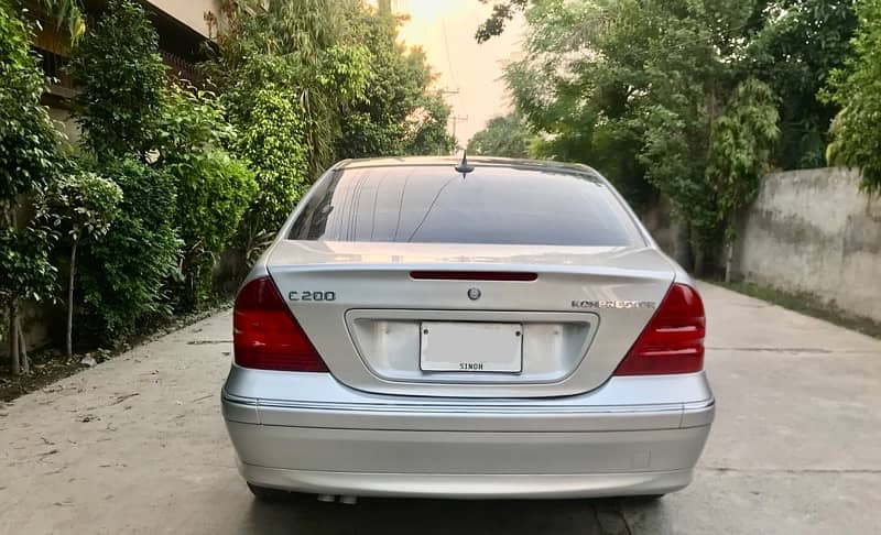 Mercedes C Class 2002 4