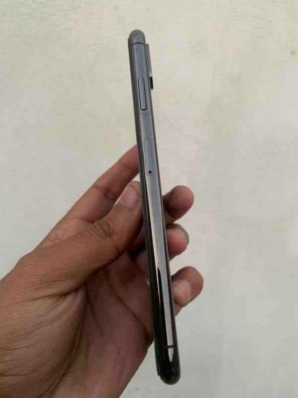 i phone Xs Max Non PTA 10 By 9.5 For Sale 5